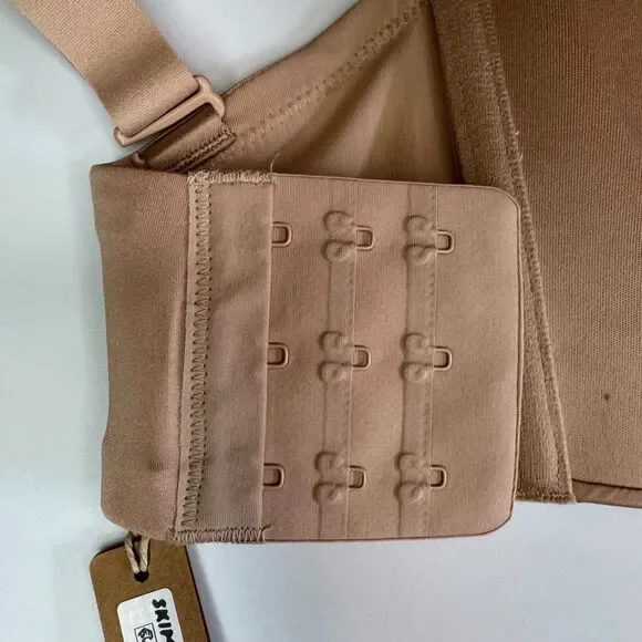 NEW SKIMS womens sz 36DDD wireless strapless lightly padded removable straps bra - Picture 10 of 12